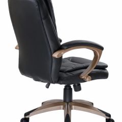 Офисное кресло для руководителей DOBRIN DONALD LMR-106B чёрный в Губкинском - gubkinskiy.mebel24.online | фото 3