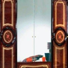 Шкаф 4-х дверный с зеркалами (01.144) Роза (могано) в Губкинском - gubkinskiy.mebel24.online | фото 1